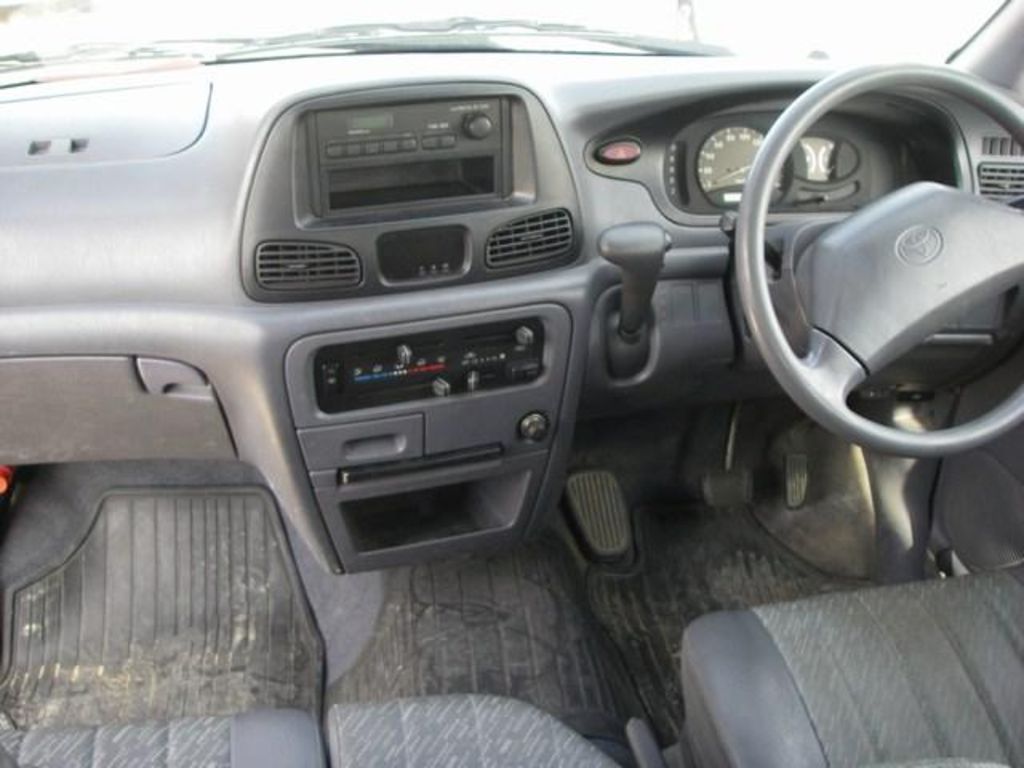 2001 Toyota Lite Ace Noah