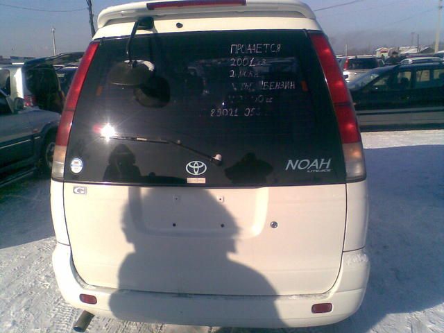 2001 Toyota Lite Ace Noah