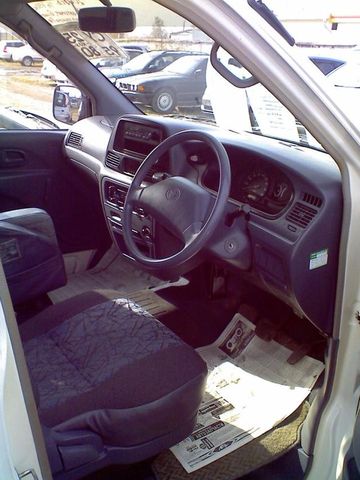 2001 Toyota Lite Ace Noah