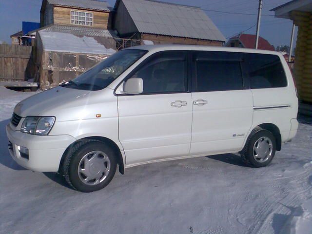 2001 Toyota Lite Ace Noah