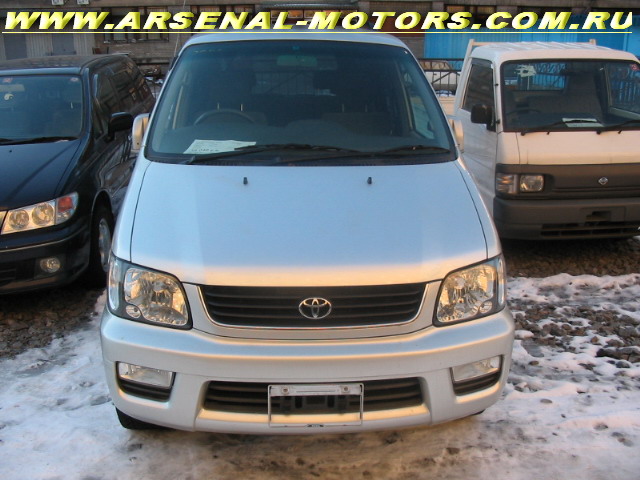 2001 Toyota Lite Ace Noah Pictures