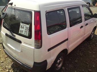 2002 Toyota Lite Ace Noah Photos