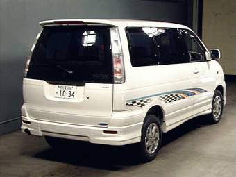 2002 Toyota Lite Ace Noah Images