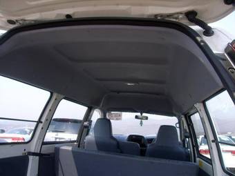 2005 Toyota Lite Ace Noah Photos