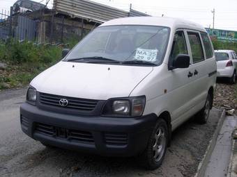 2005 Toyota Lite Ace Noah Pictures