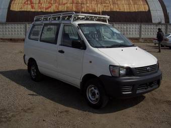 2002 Toyota Lite Ace Van Pictures