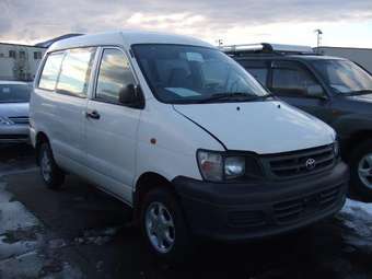 2003 Toyota Lite Ace Van Photos