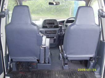 2003 Toyota Lite Ace Van Photos