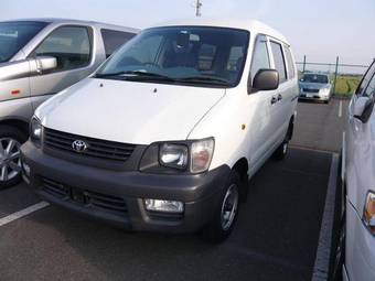 2004 Toyota Lite Ace Van Pics