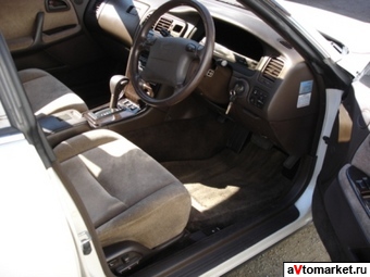 1993 Toyota Mark II Photos