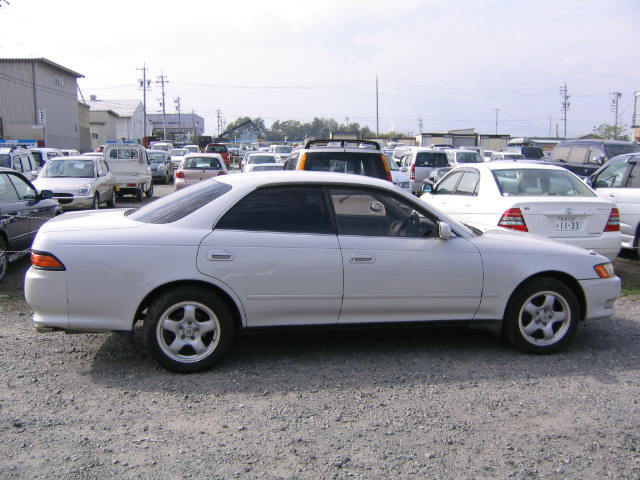 1995 Toyota Mark II Photos