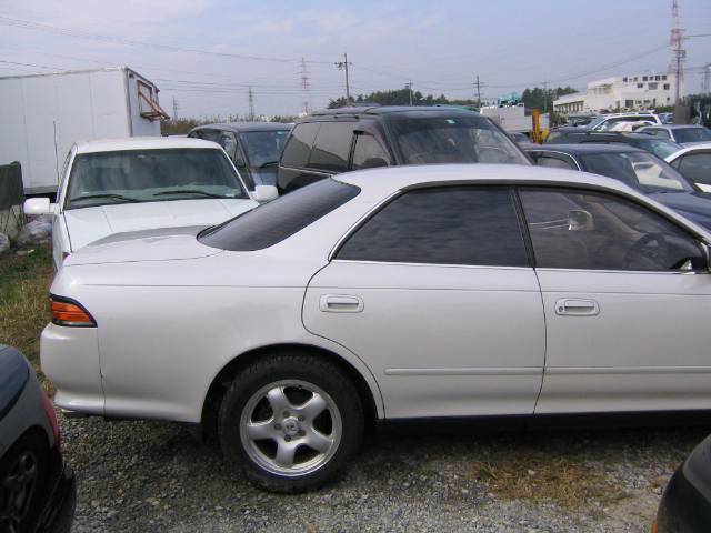 1995 Toyota Mark II Photos