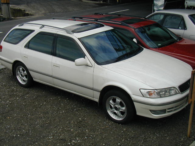 1997 Toyota Mark II Images