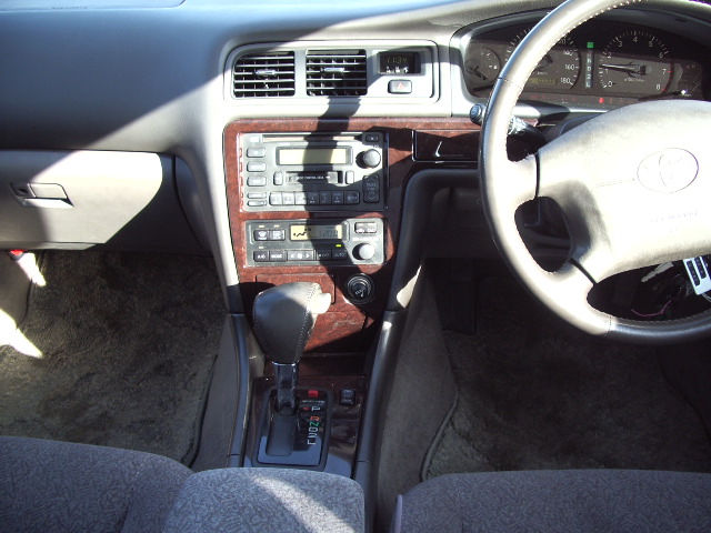 1998 Toyota Mark II Pictures