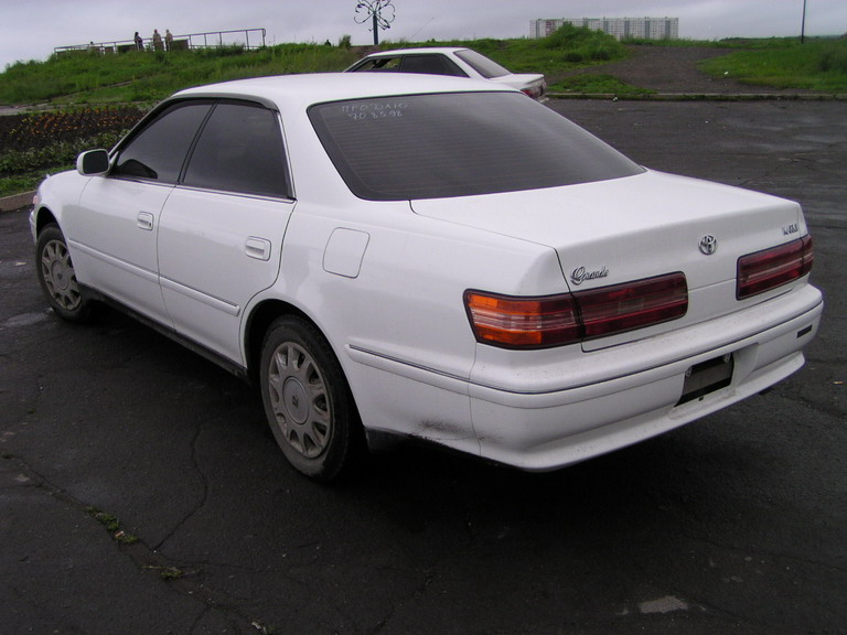 1998 Toyota Mark II Photos