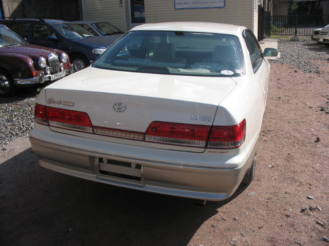 1998 Toyota Mark II Photos