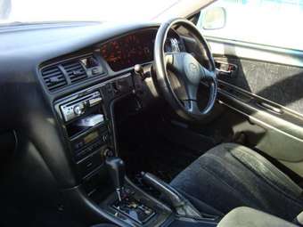 1998 Toyota Mark II Photos