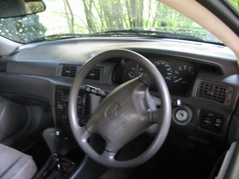 1999 Toyota Mark II Photos