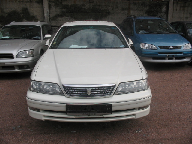1999 Toyota Mark II Photos