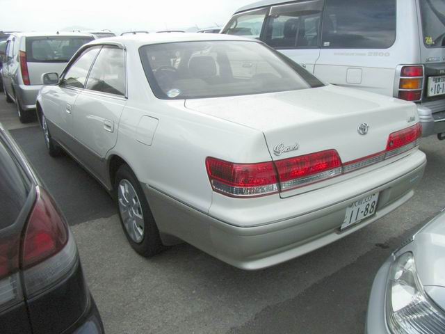 1999 Toyota Mark II Pictures