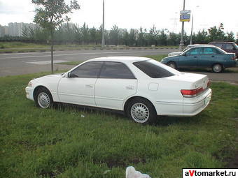 1999 Toyota Mark II Photos