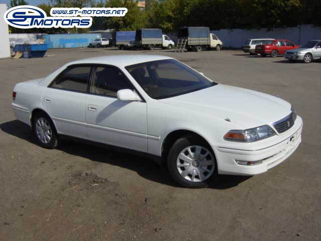 1999 Toyota Mark II Photos
