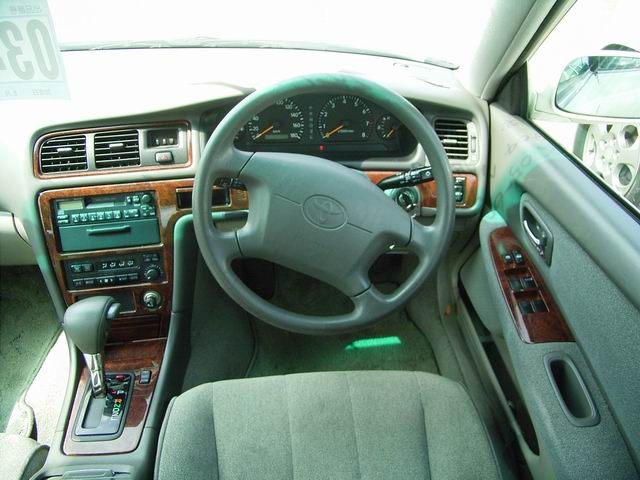 1999 Toyota Mark II Pics