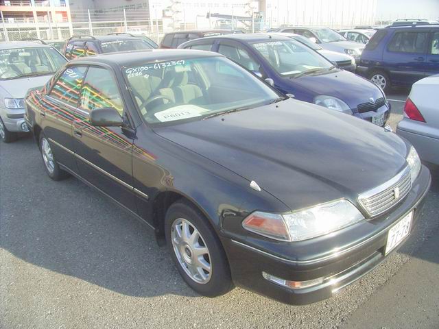 1999 Toyota Mark II Images