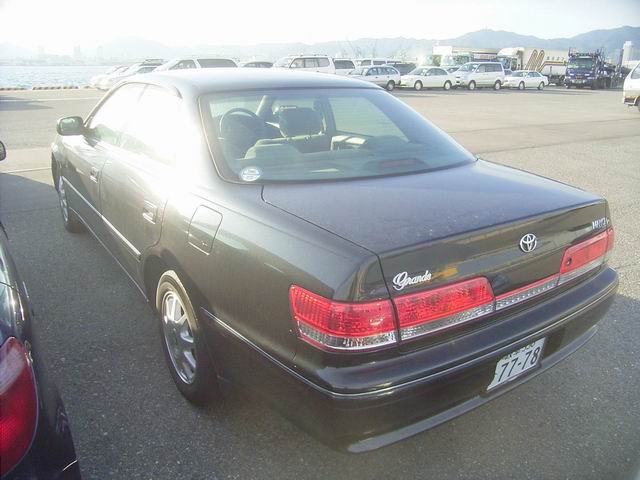 1999 Toyota Mark II Pictures
