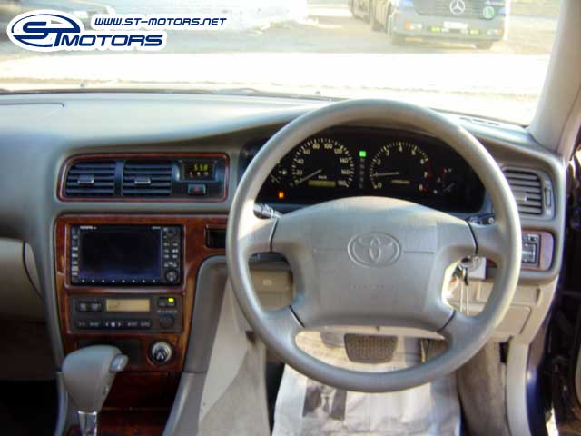 1999 Toyota Mark II Pictures