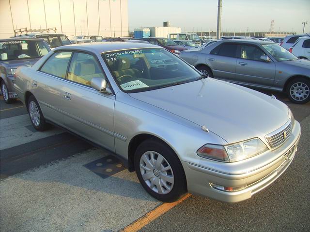 1999 Toyota Mark II Pictures