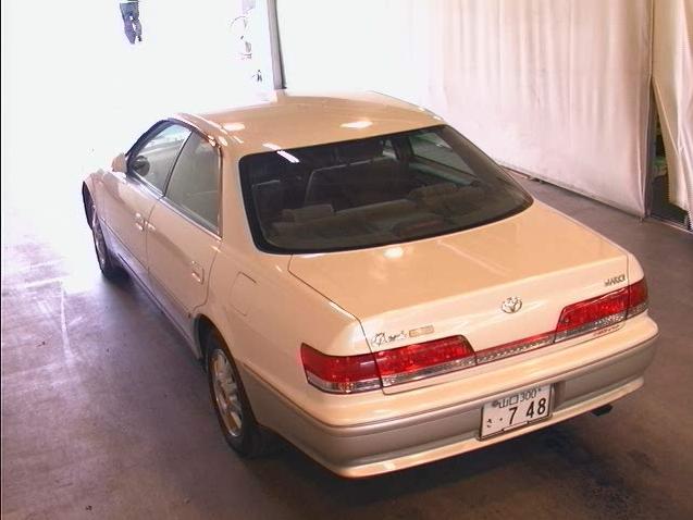 1999 Toyota Mark II Pictures