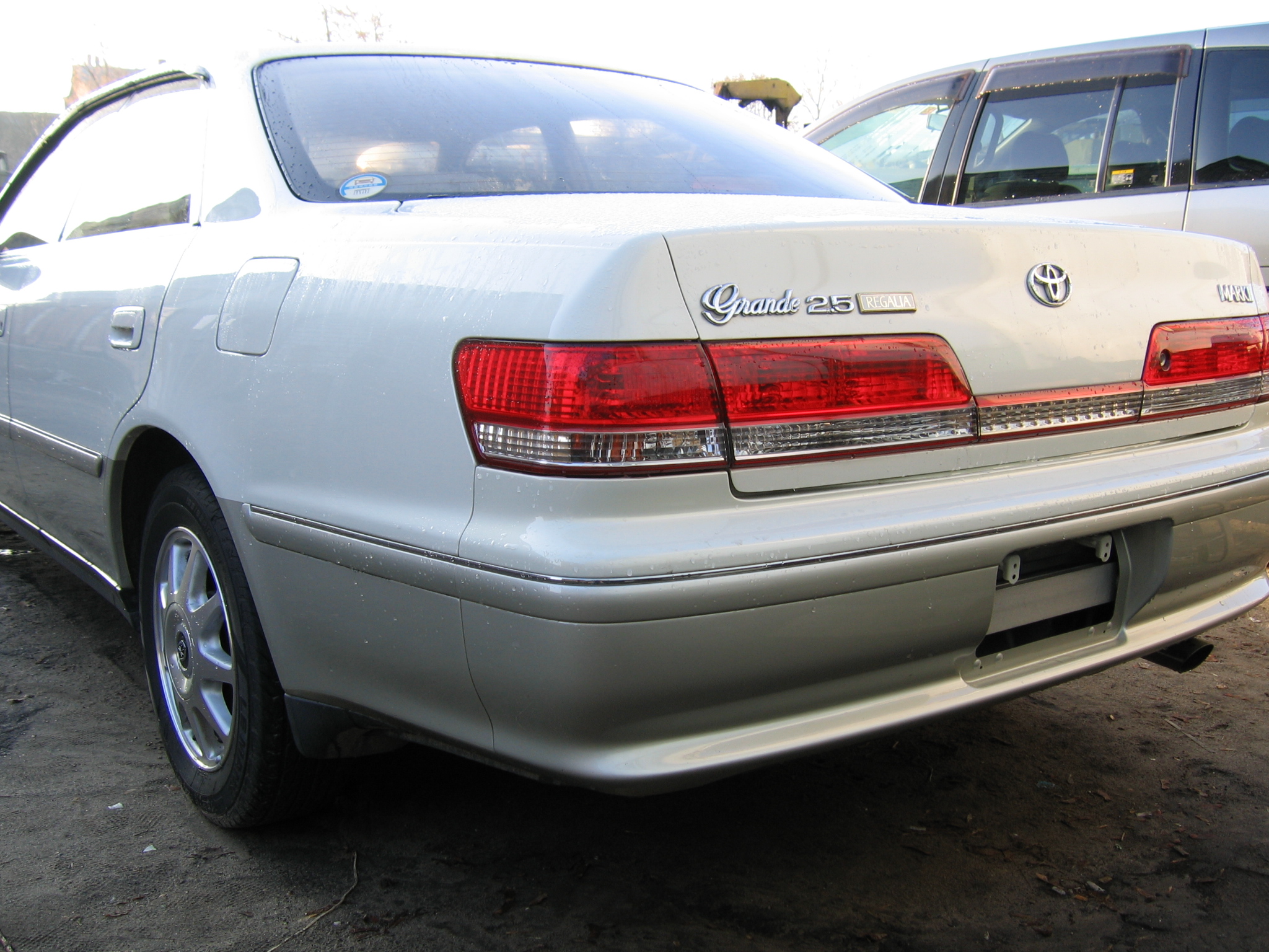 1999 Toyota Mark II Pictures