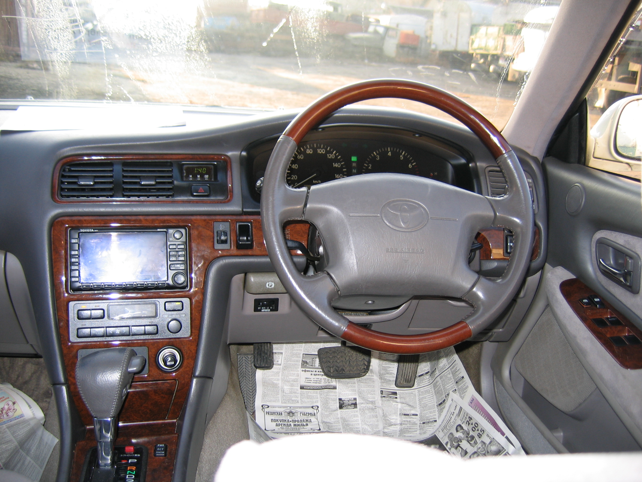 1999 Toyota Mark II Photos