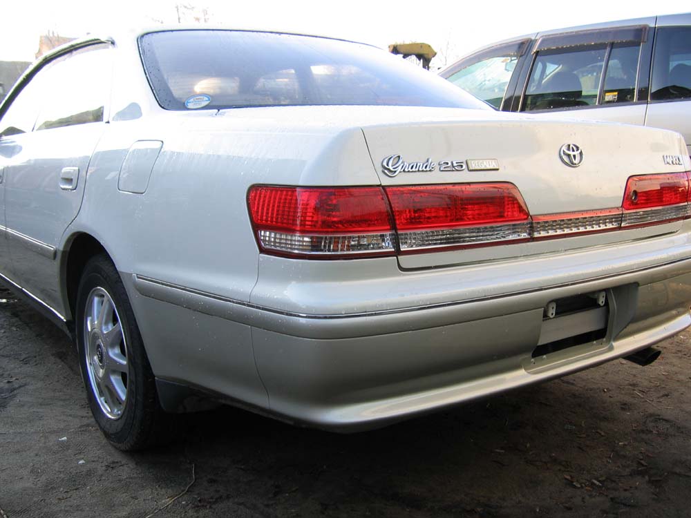 1999 Toyota Mark II Wallpapers