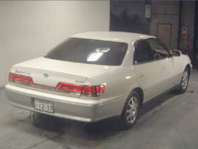 1999 Toyota Mark II Pictures