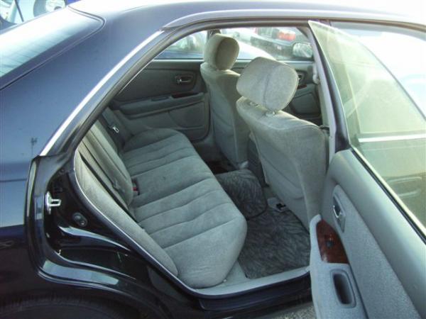 1999 Toyota Mark II Images
