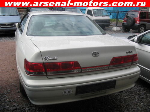 1999 Toyota Mark II Pictures