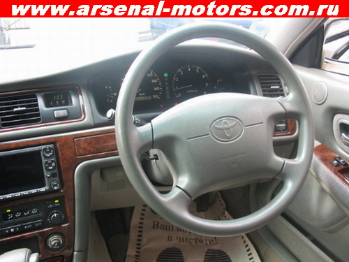 1999 Toyota Mark II Photos