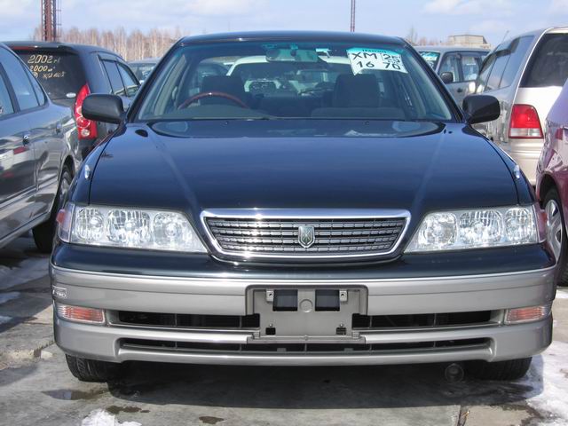 1999 Toyota Mark II Photos