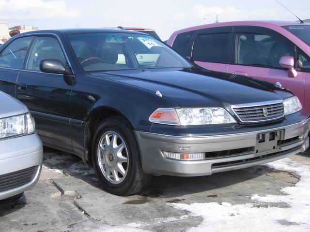 1999 Toyota Mark II Photos