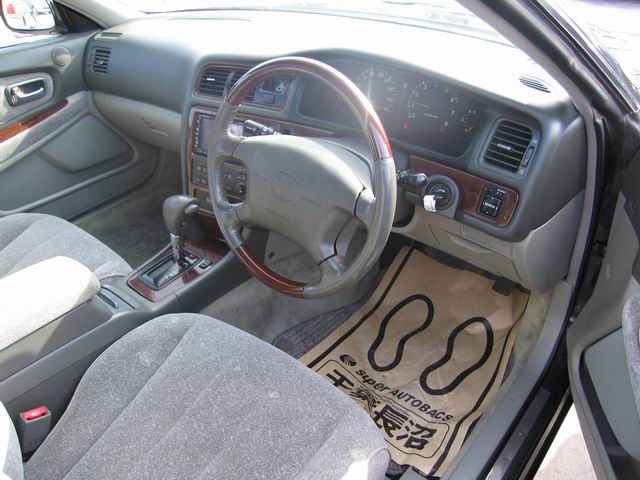 1999 Toyota Mark II Pictures