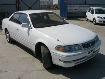 1999 Toyota Mark II Pictures