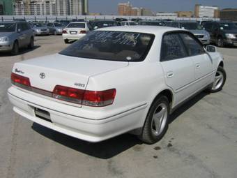 1999 Toyota Mark II Photos