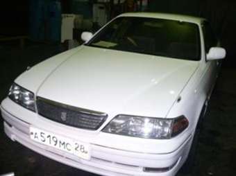 1999 Toyota Mark II Pictures