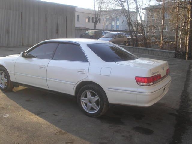 2000 Toyota Mark II