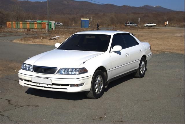 2000 Toyota Mark II