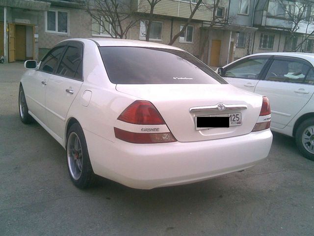 2000 Toyota Mark II