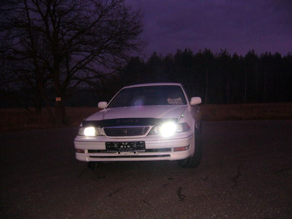 2000 Toyota Mark II