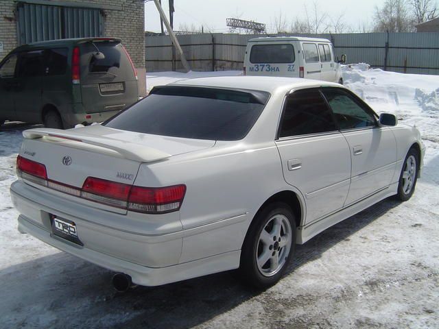 2000 Toyota Mark II